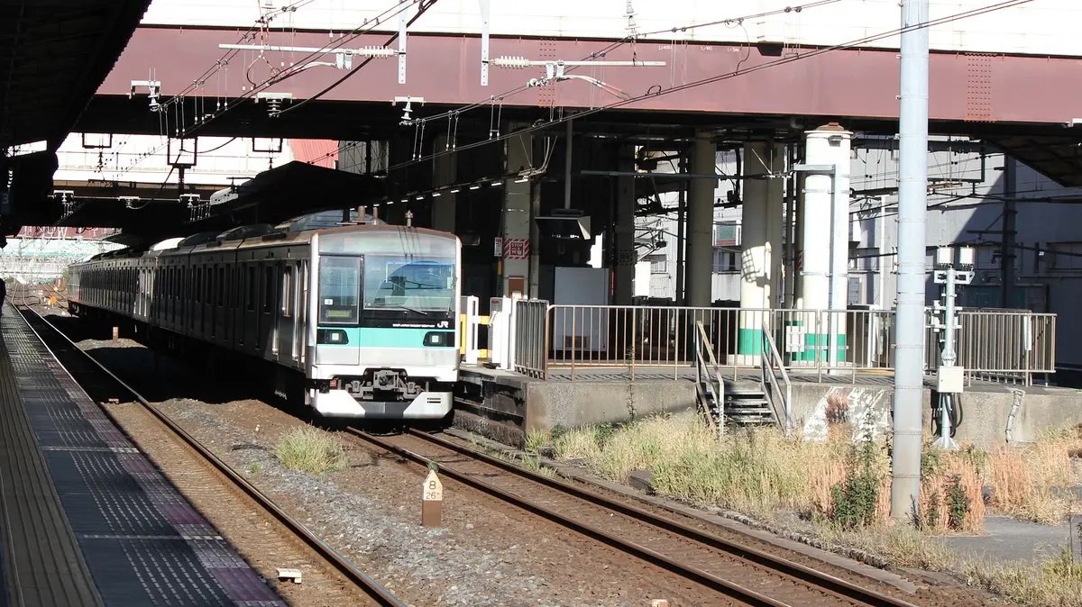 Joban Line local train E233 series 2000 series arriving at Kashiwa Station