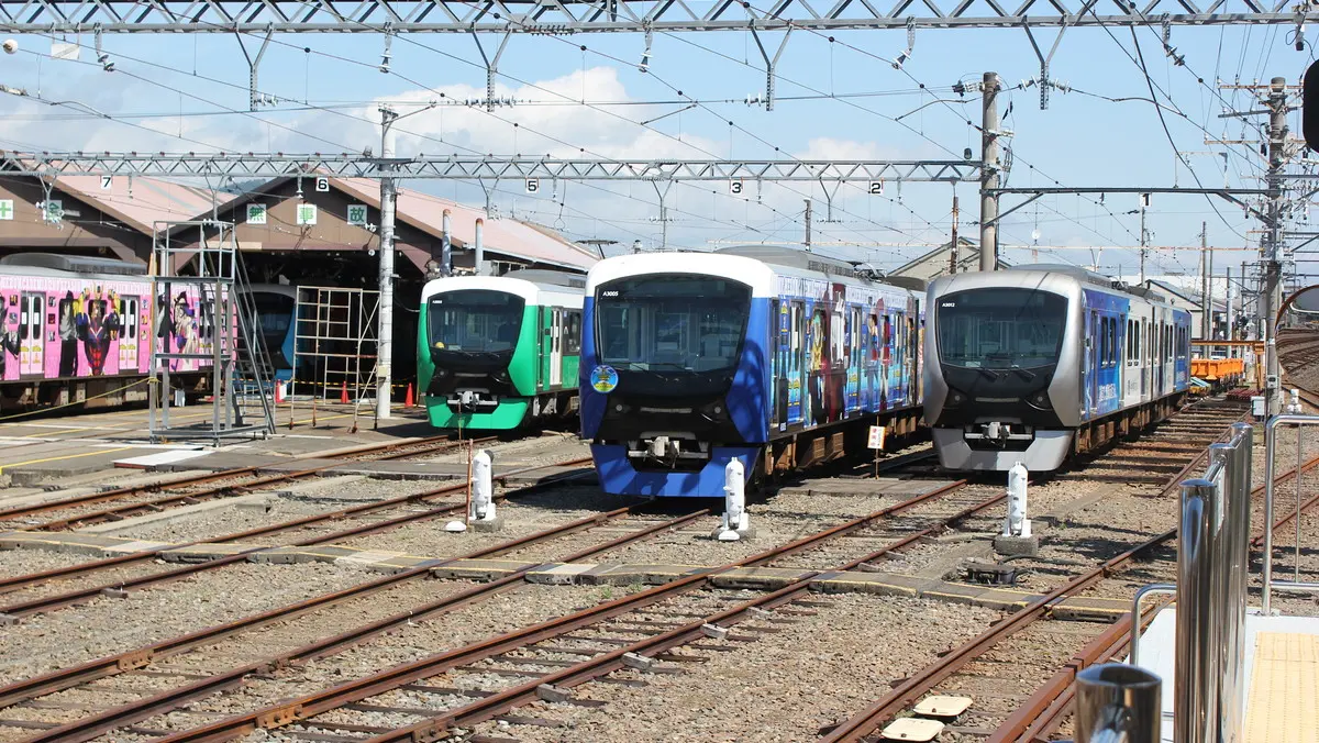長沼駅の車庫に並ぶ静岡鉄道静岡清水線A3000形電車